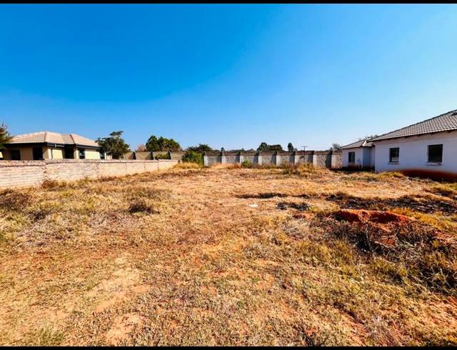 LAND FOR SALE IN HESTEAPARK